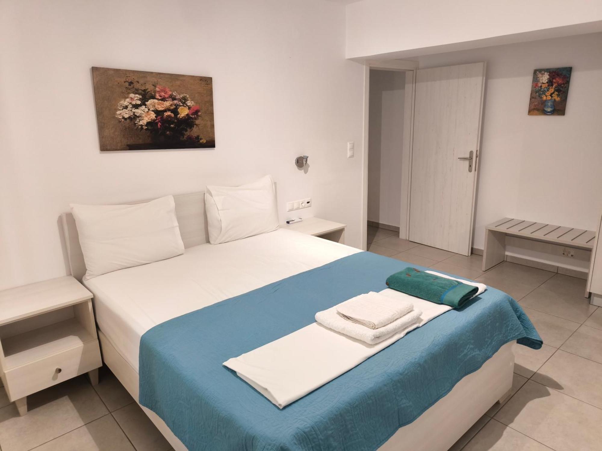 Alexia Rooms Палеохора Экстерьер фото
