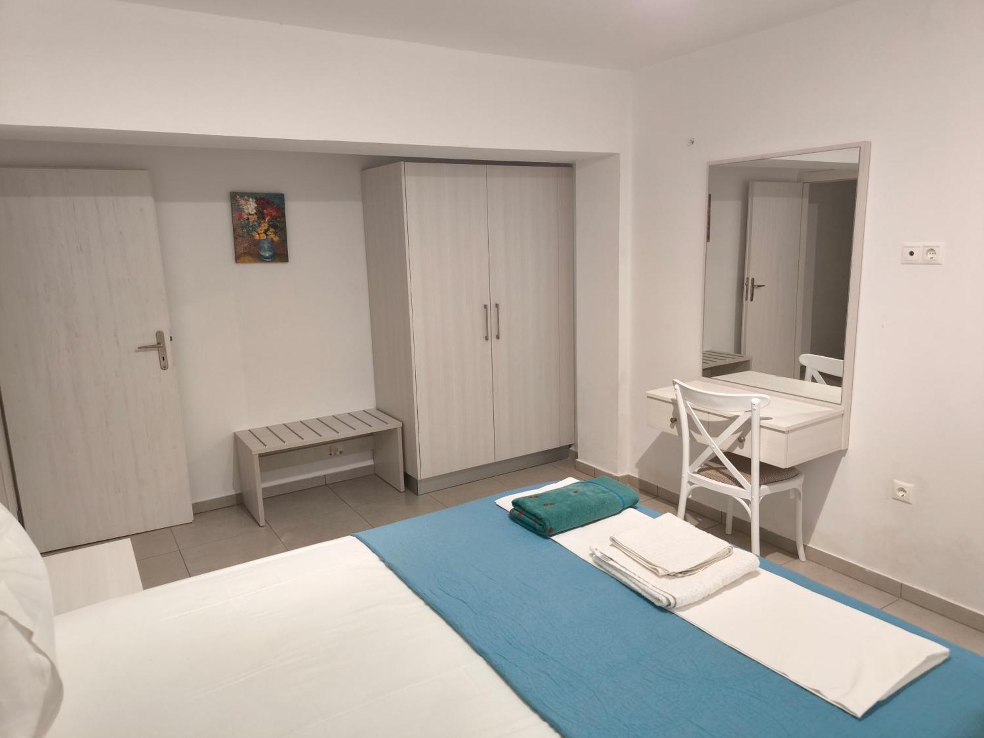 Alexia Rooms Палеохора Экстерьер фото